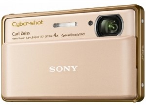 NEMT KAMERA TIL STRANDTASKEN