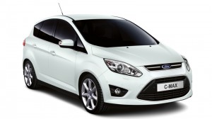 BARE EN LILLE SMULE FORELSKET I EN FORD C-MAX