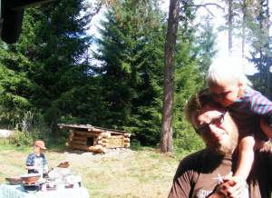 FAMILIE TRÆKKER STIKKET