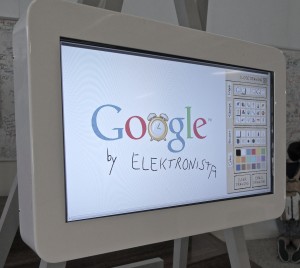 ELEKTRONISTA BESØGER GOOGLE