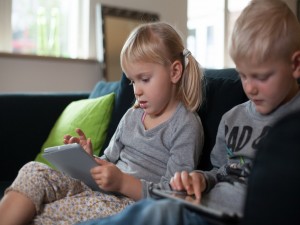 Ny eventyrlig app med bogunivers for børn