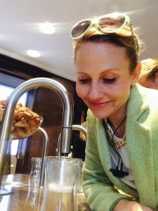 Tal med kaffemaskinen og bestil en latte med mobilen