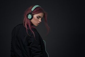 Flotte høretelefoner, der former sig efter dit hoved