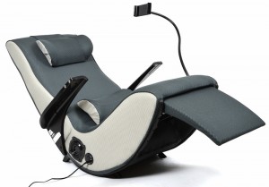 Føl dig vægtløs med din mobil i lænestolen