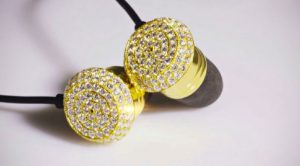 Guld og diamanter i øregangen