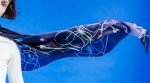 Silketørklæder med tech-tryk til din indre Elektronista