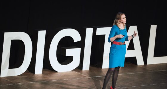 Christiane Vejlø: Jeg vil gerne forsvare vores art i en tid hvor AI ligner os