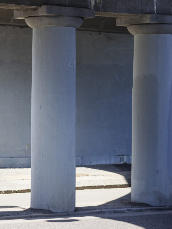 Sådan overlever journalistikken en fremtid med AI. 10 afgørende strategiske tips til den traditionelle mediebranche