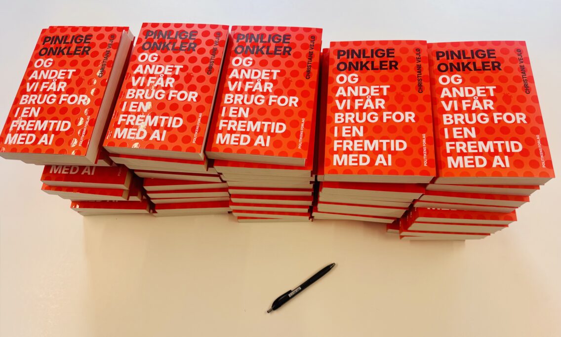 Pinlige Onkler- bogen du skal læse lige nu, hvis du vil forstå både AI og mennesker